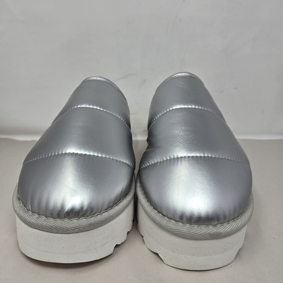 Maeve Women Puffer Platform Slippers Sz 7-8 M Silver Nylon Upper Cream Faux Fur - Picture 2 of 13